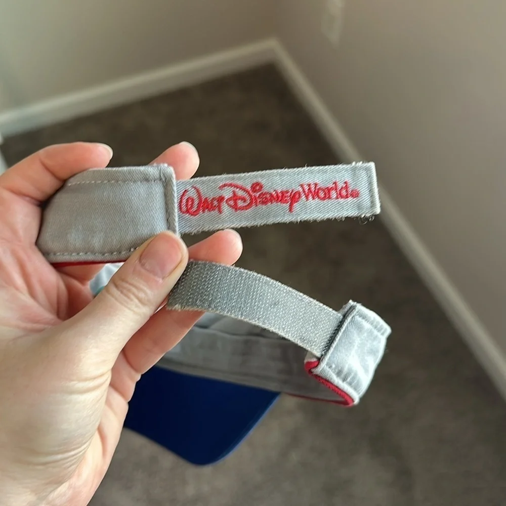 Vintage Walt Disney World Kids Epcot Sun Visor OSFM in Fair Used Conditon